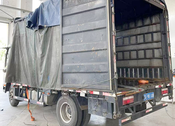 浙江寧波專車發(fā)貨物化全程水處理器2套，定壓補(bǔ)水機(jī)組1套
