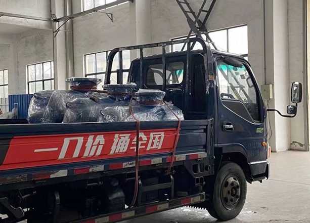 江蘇無錫專車直達(dá)螺旋排氣除污器3套