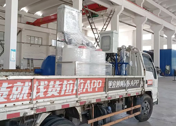 江蘇蘇州發(fā)貨定壓補(bǔ)水裝置和全自動加藥裝置各一套